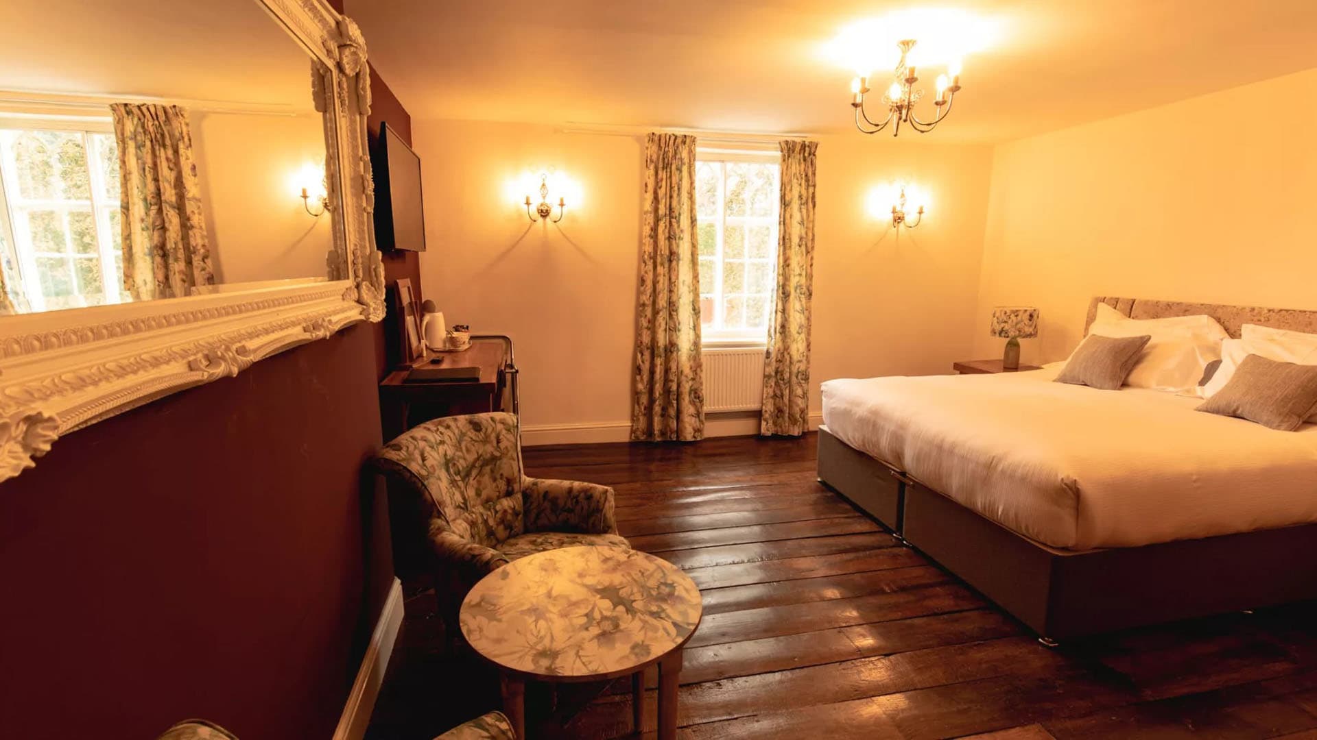 Luxury bedroom at The Nags Head Inn